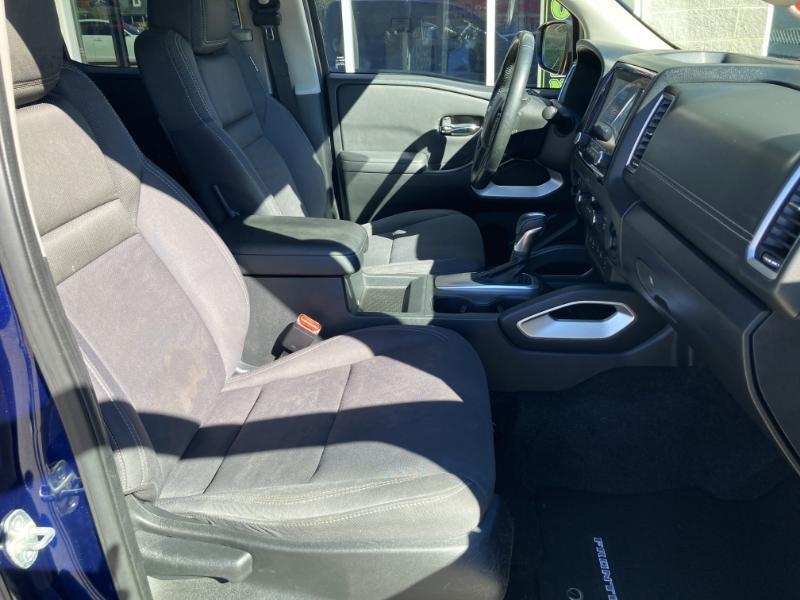 Nissan Frontier SV Crew Cab 4WD 2022