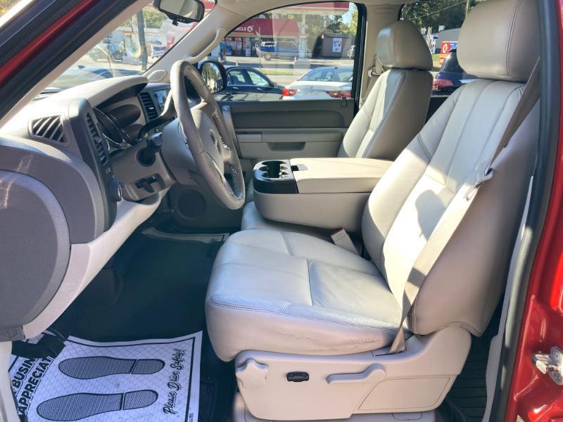 GMC Sierra 1500 SLE Crew Cab 4WD 2011