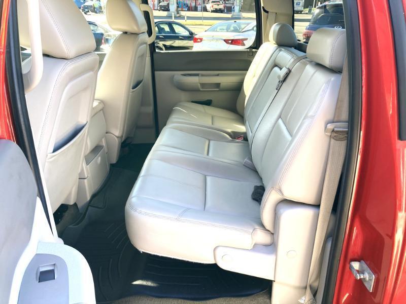 GMC Sierra 1500 SLE Crew Cab 4WD 2011