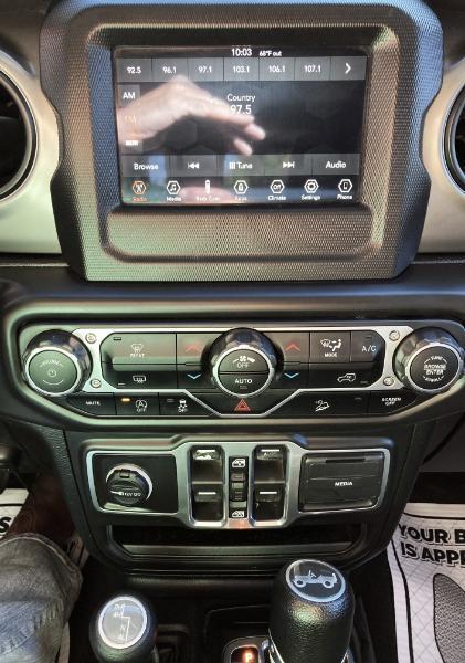Jeep Wrangler Unlimited Sport 2018