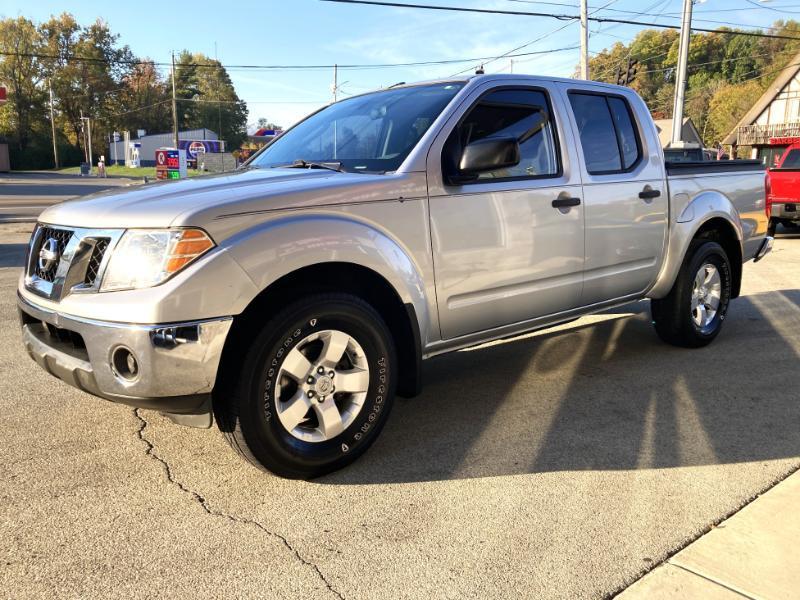 Nissan Frontier SE Crew Cab 4WD 2010