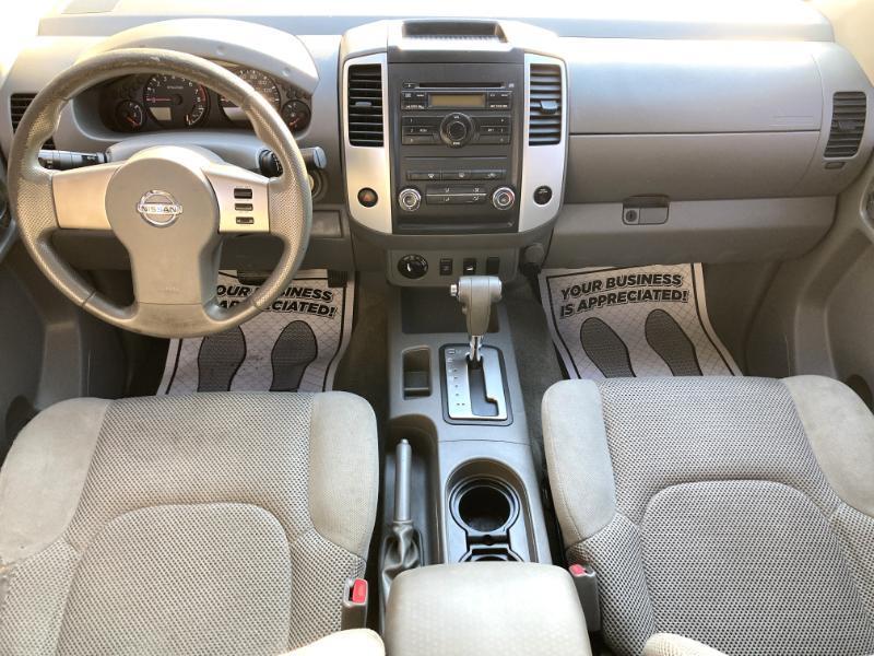 Nissan Frontier SE Crew Cab 4WD 2010
