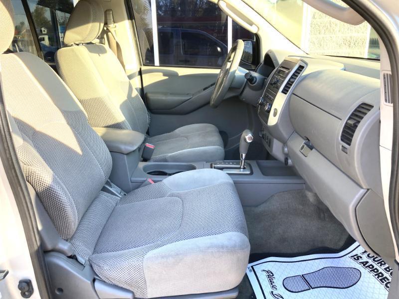 Nissan Frontier SE Crew Cab 4WD 2010