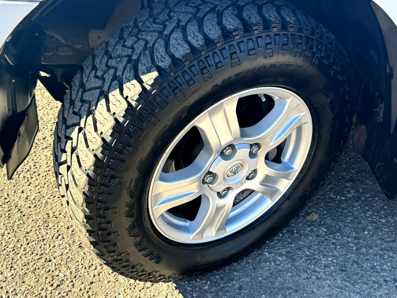 Toyota Sequoia SR5 5.7L 2WD 2013