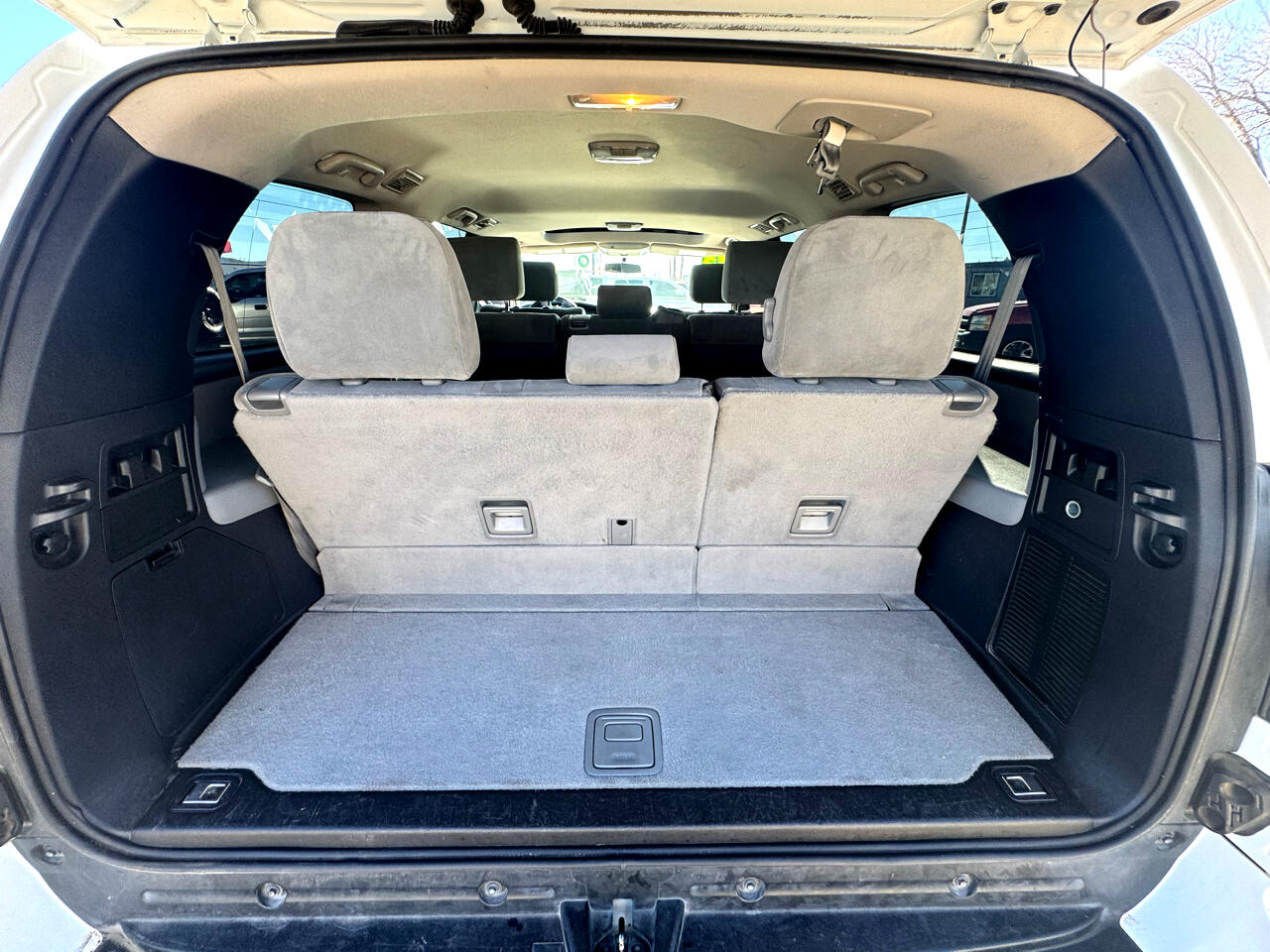 Toyota Sequoia SR5 5.7L 2WD 2013