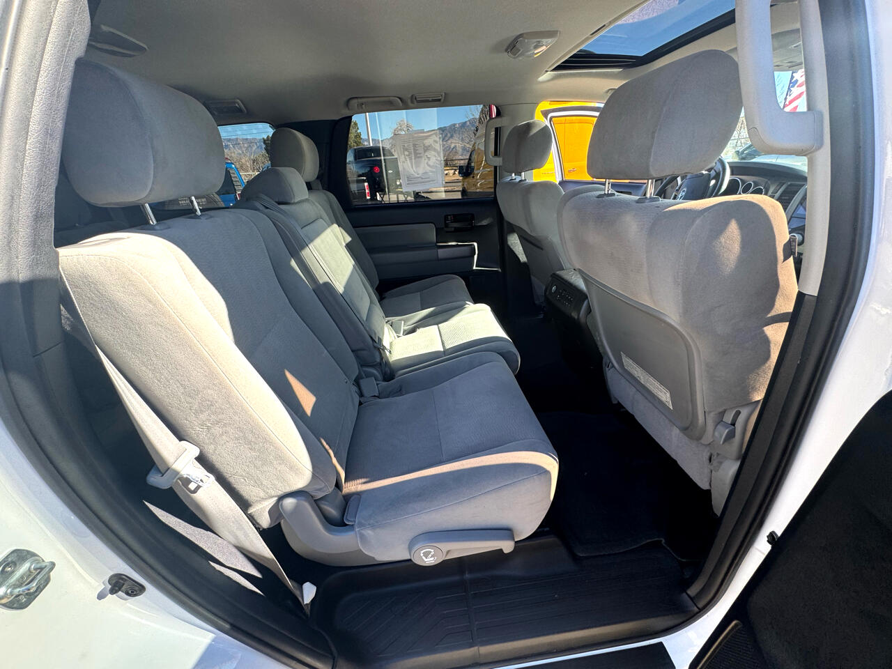 Toyota Sequoia SR5 5.7L 2WD 2013