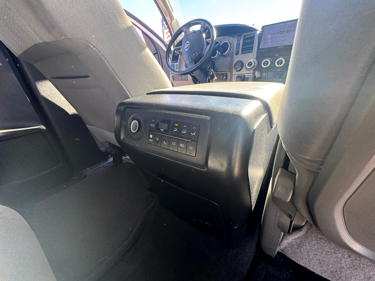 Toyota Sequoia SR5 5.7L 2WD 2013