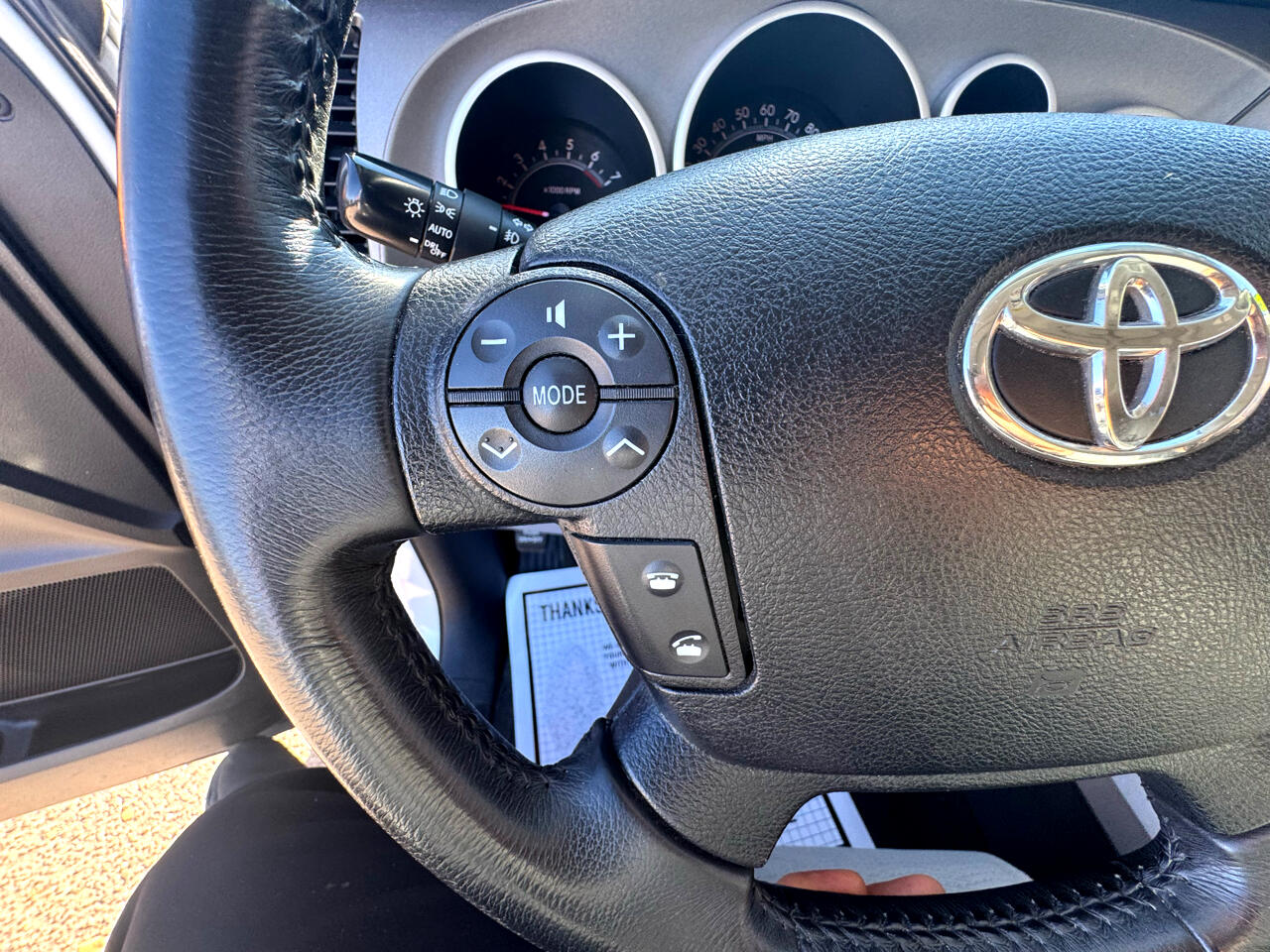 Toyota Sequoia SR5 5.7L 2WD 2013