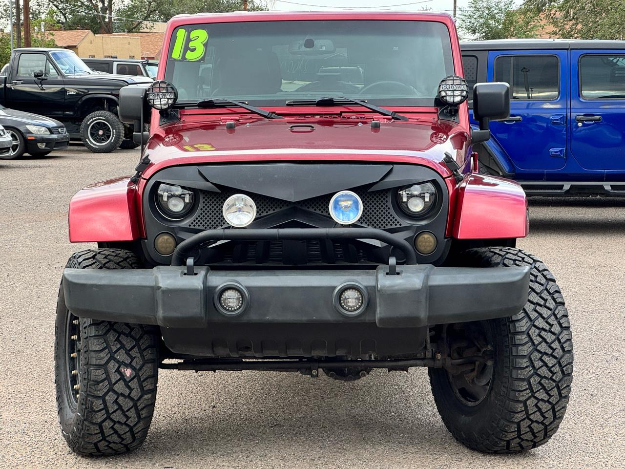 Jeep Wrangler Unlimited Sahara 4WD 2013