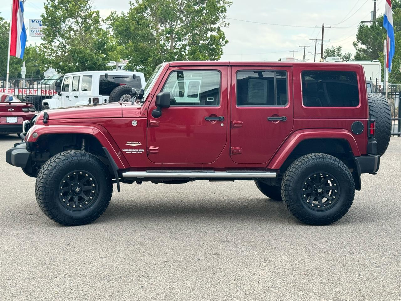 Jeep Wrangler Unlimited Sahara 4WD 2013