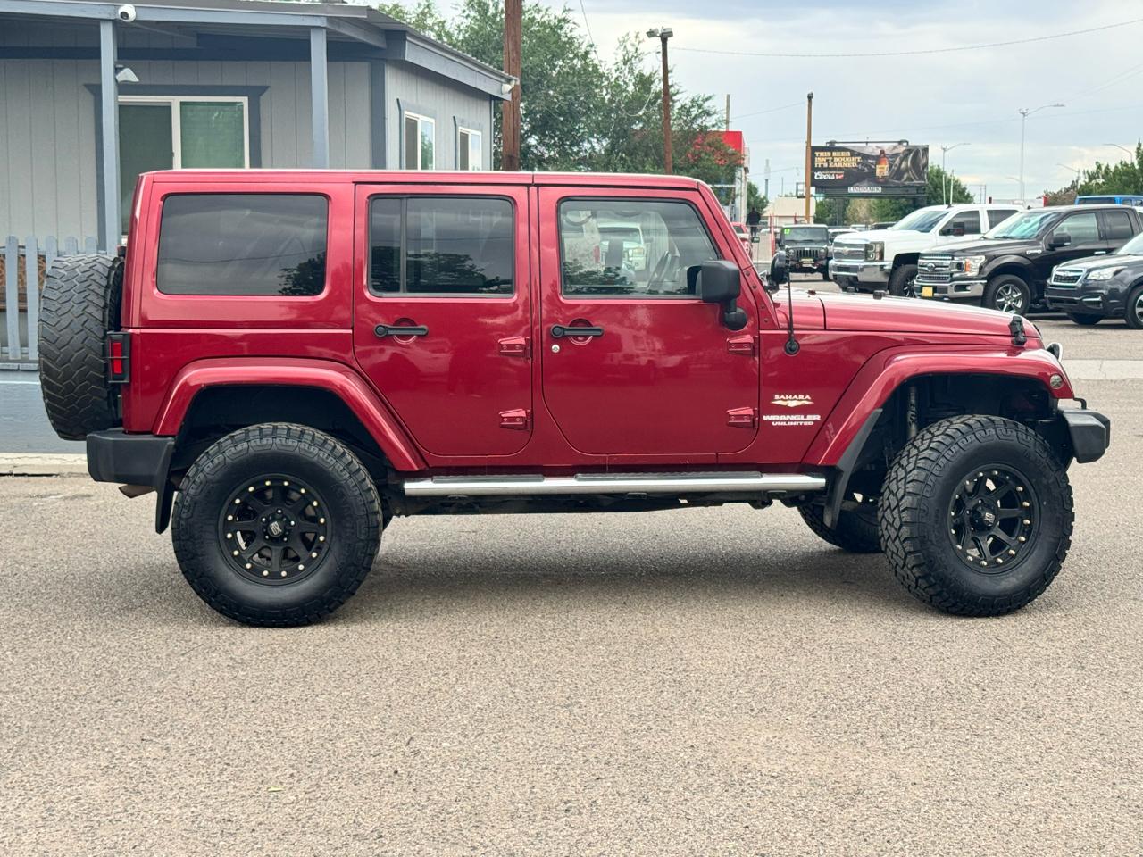 Jeep Wrangler Unlimited Sahara 4WD 2013