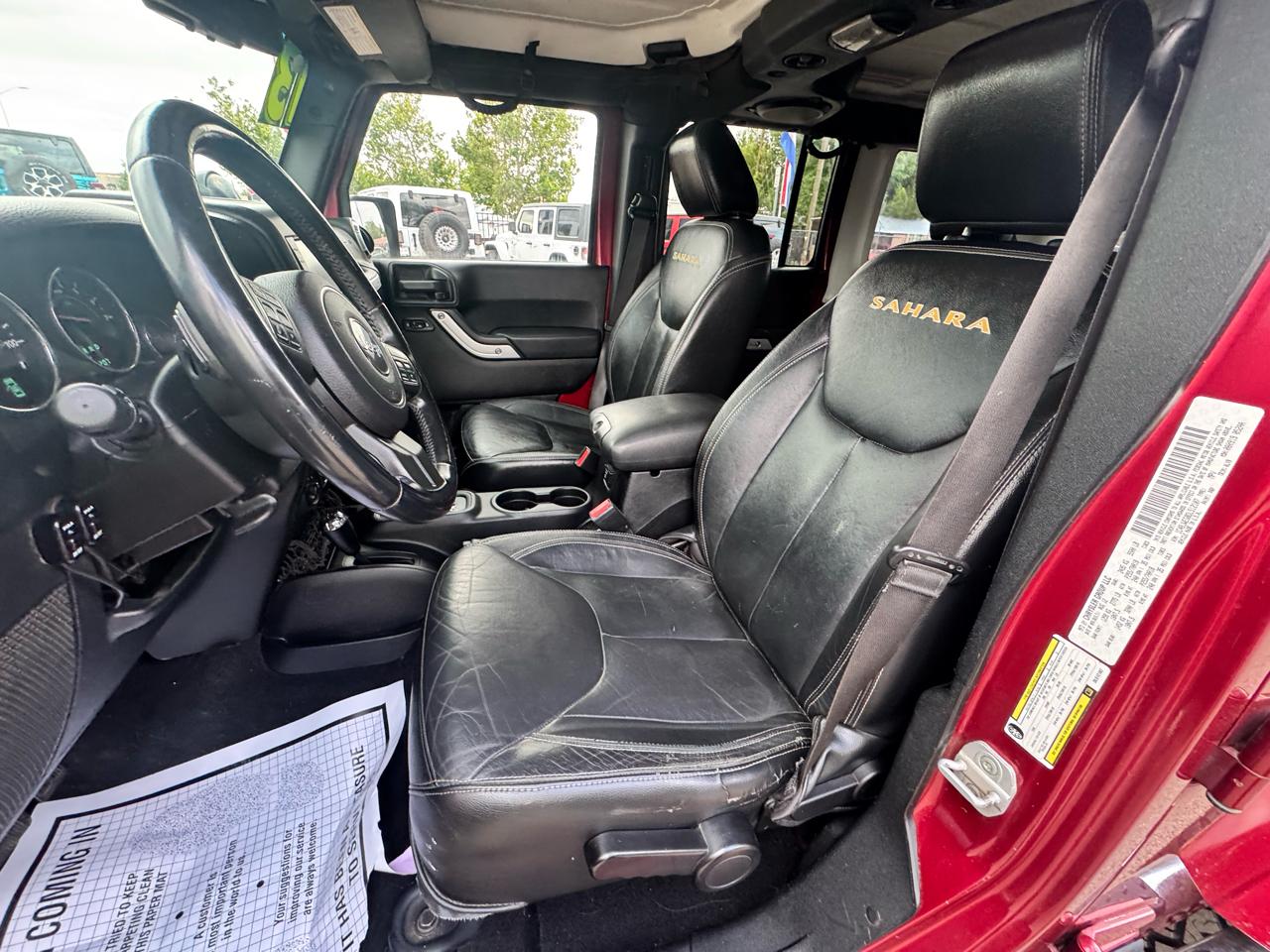 Jeep Wrangler Unlimited Sahara 4WD 2013