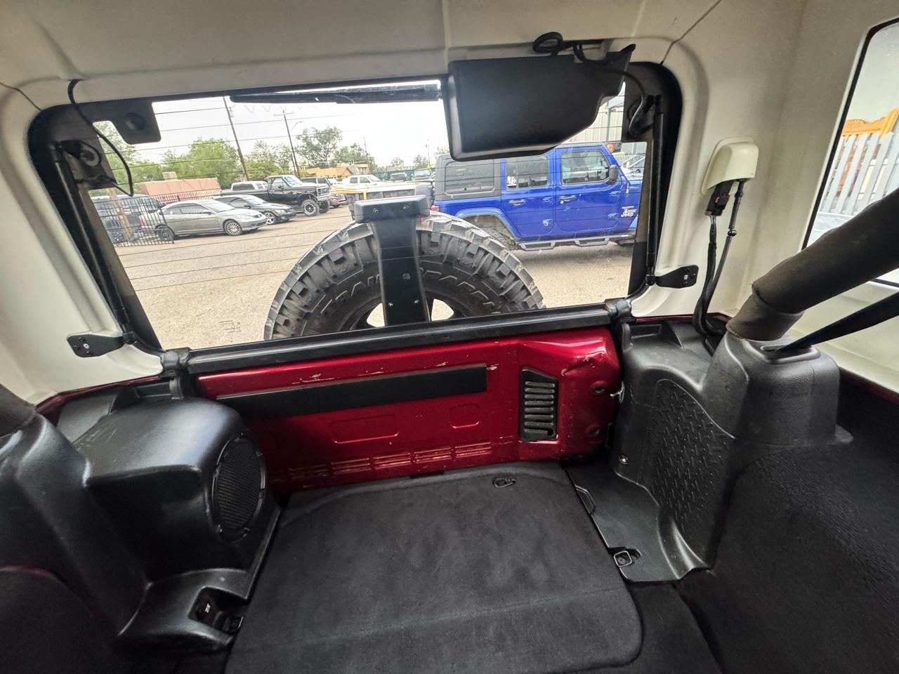 Jeep Wrangler Unlimited Sahara 4WD 2013