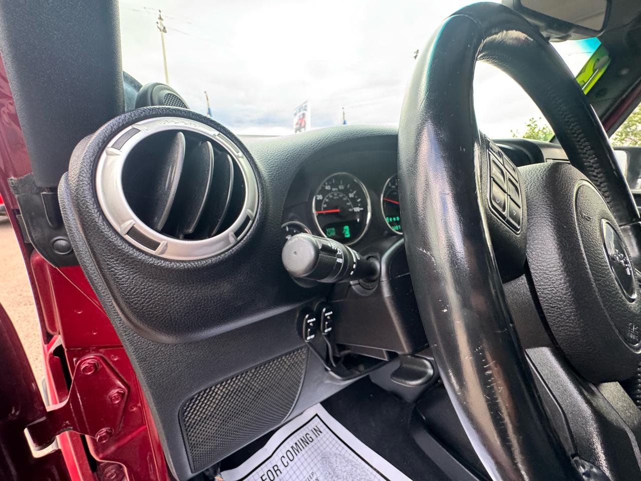 Jeep Wrangler Unlimited Sahara 4WD 2013