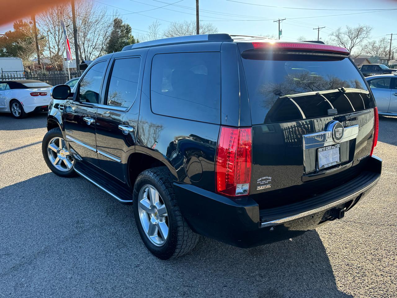 Cadillac Escalade AWD 2011