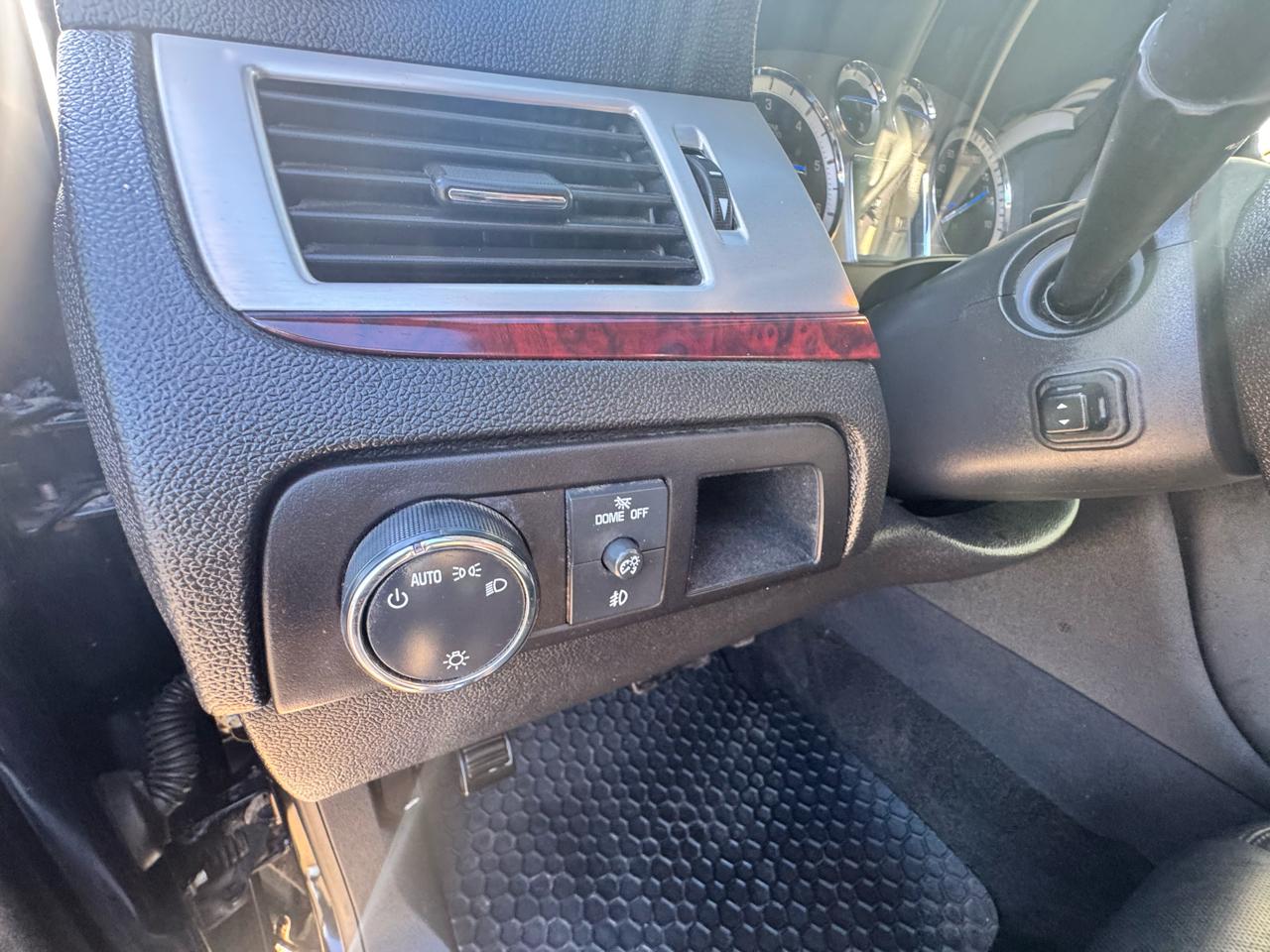 Cadillac Escalade AWD 2011