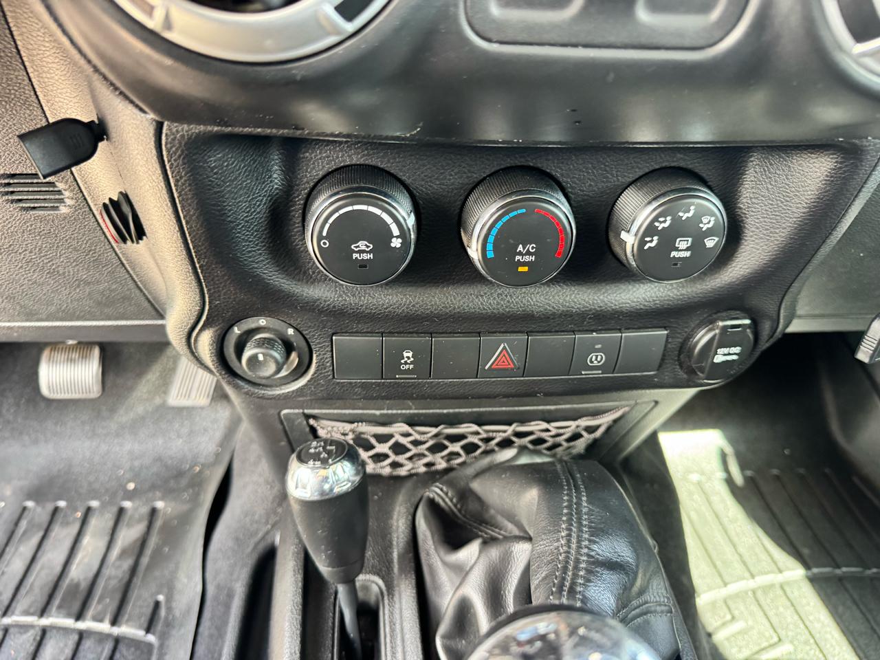 Jeep Wrangler Rubicon 4WD 2013