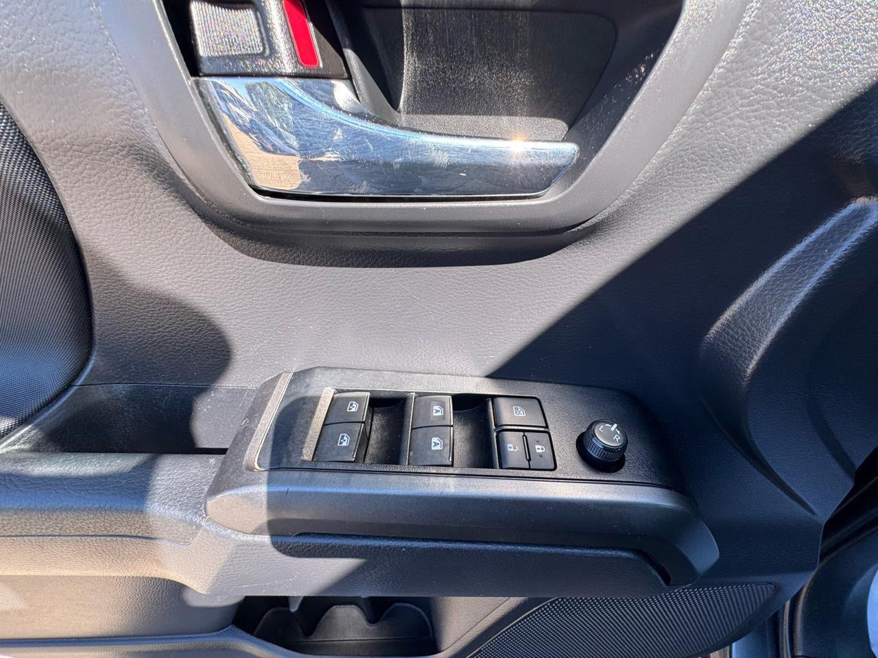 Toyota Tacoma SR5 Double Cab Long Bed V6 6AT 2WD 2023