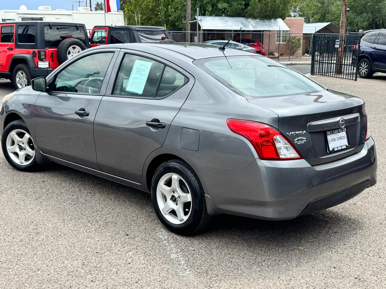 Nissan Versa  2017