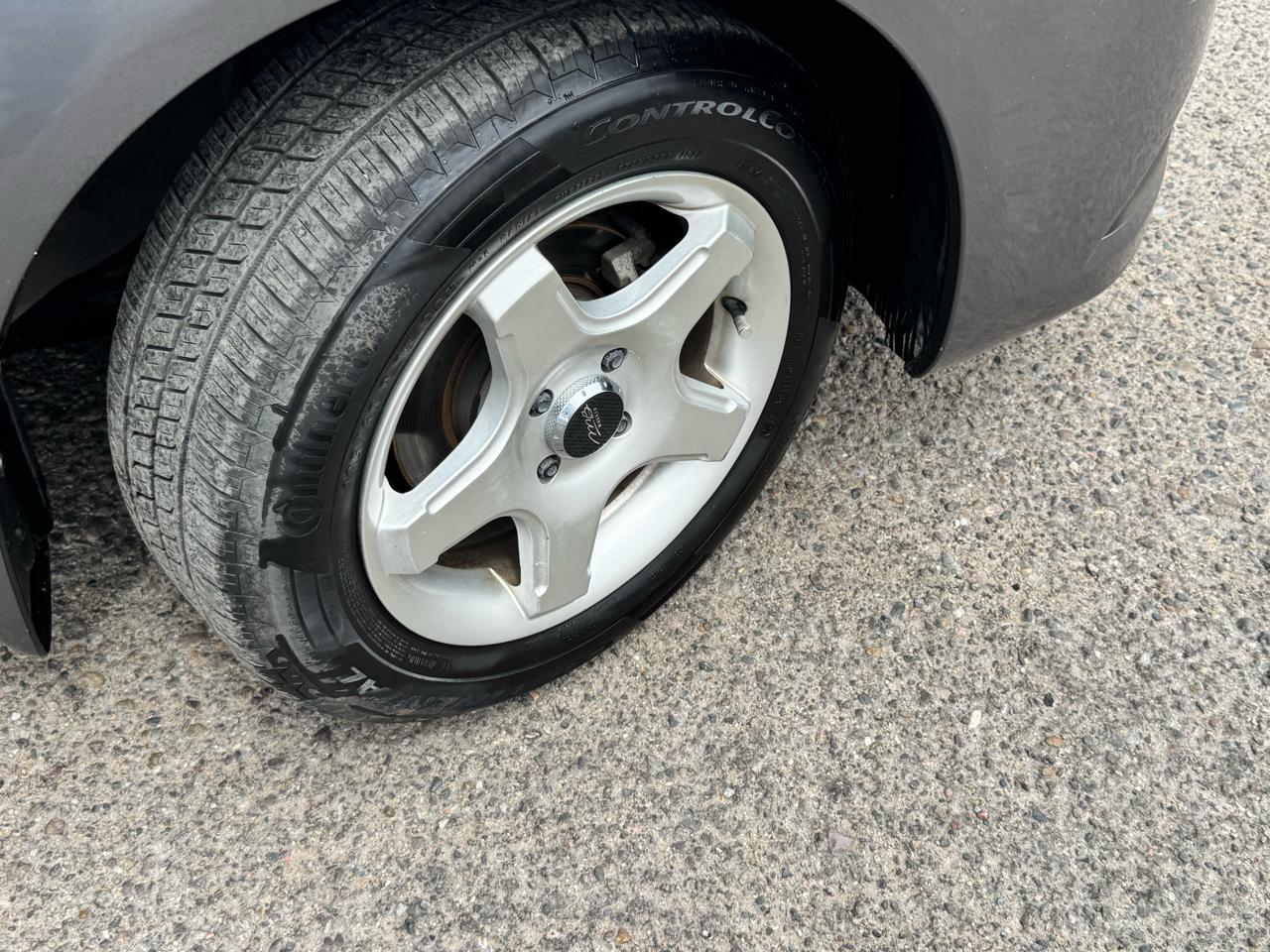 Nissan Versa  2017