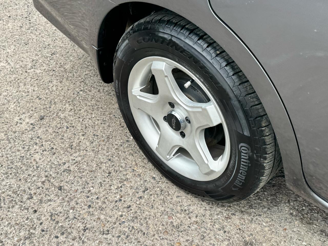 Nissan Versa  2017