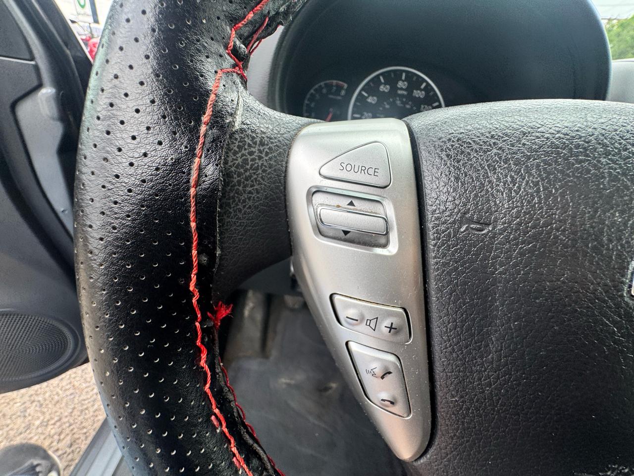 Nissan Versa  2017