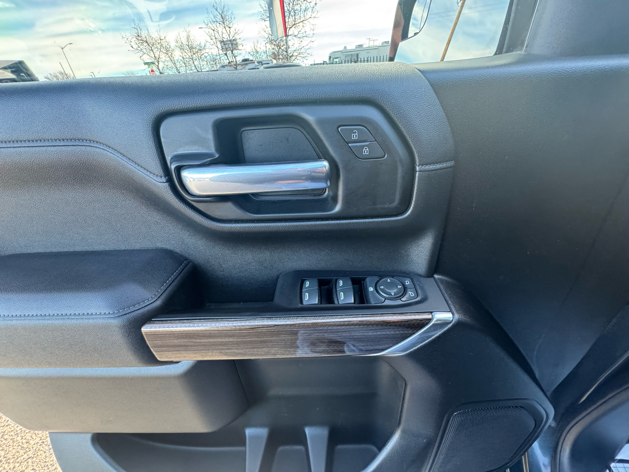 Chevrolet Silverado 1500 Limited LT Crew Cab Long Box 4WD 2022