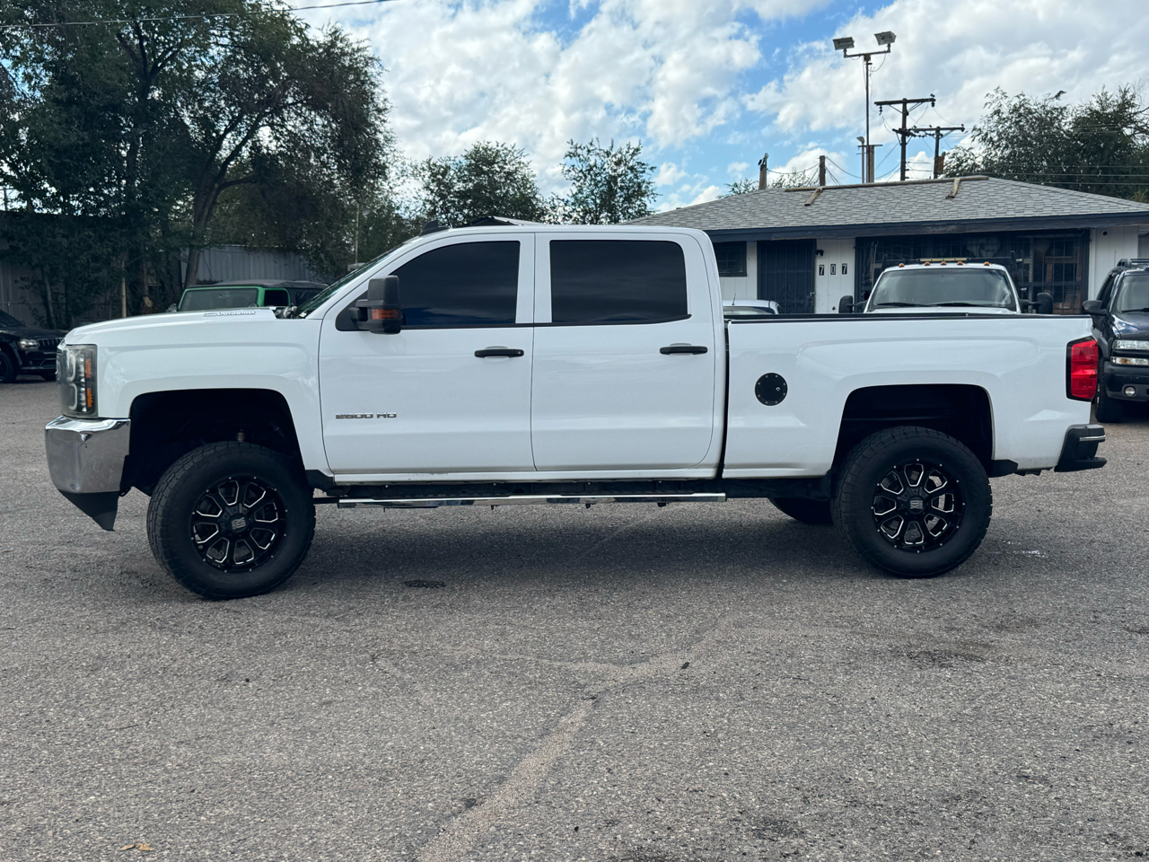 Chevrolet Silverado 2500HD Work Truck Crew Cab 4WD 2015