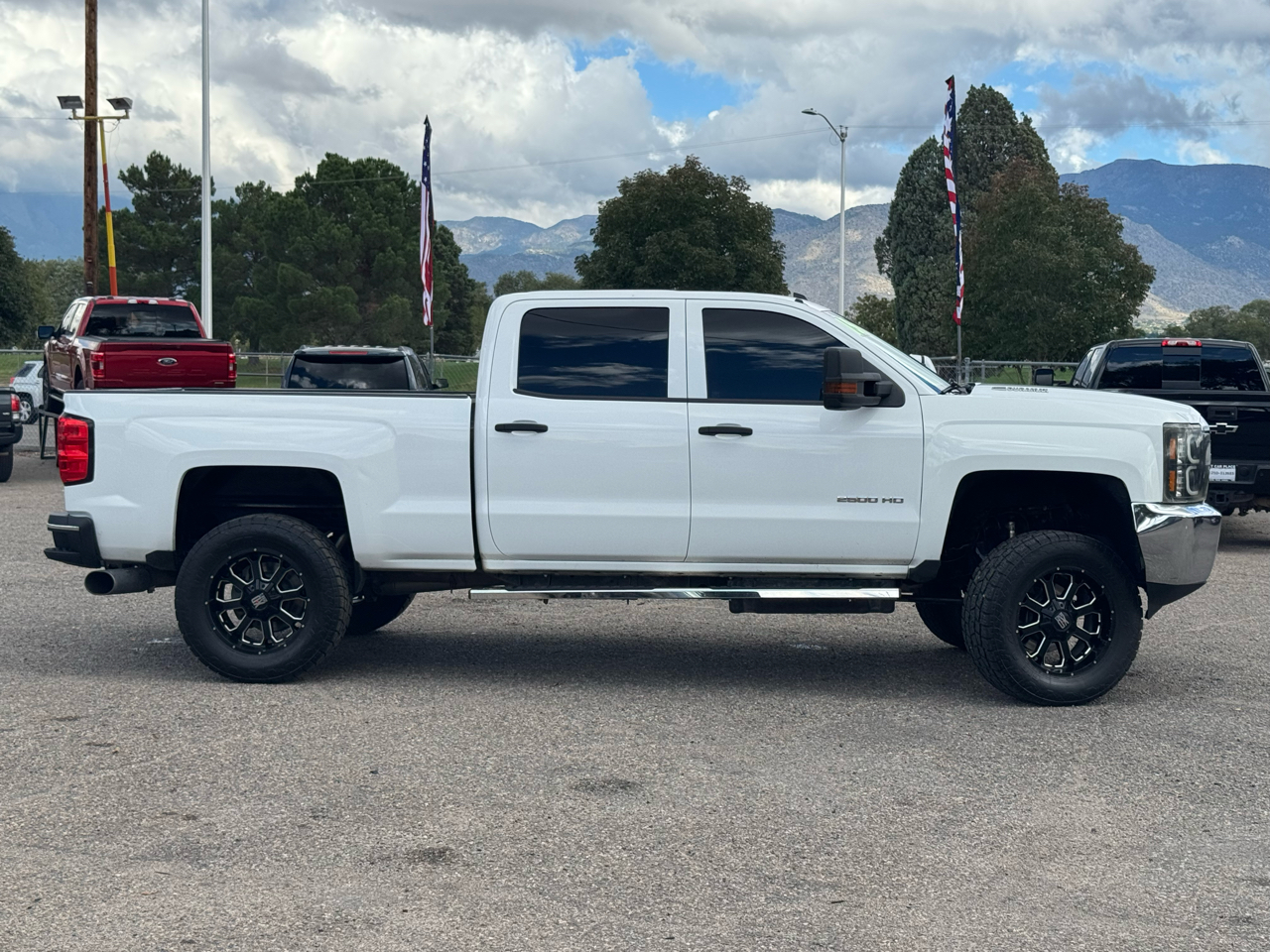 Chevrolet Silverado 2500HD Work Truck Crew Cab 4WD 2015