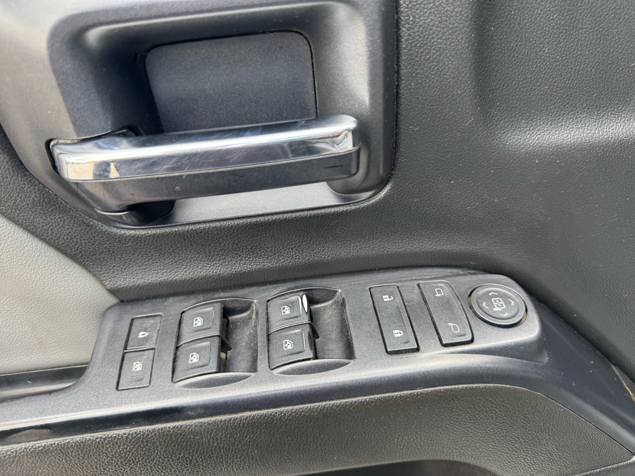 Chevrolet Silverado 2500HD Work Truck Crew Cab 4WD 2015