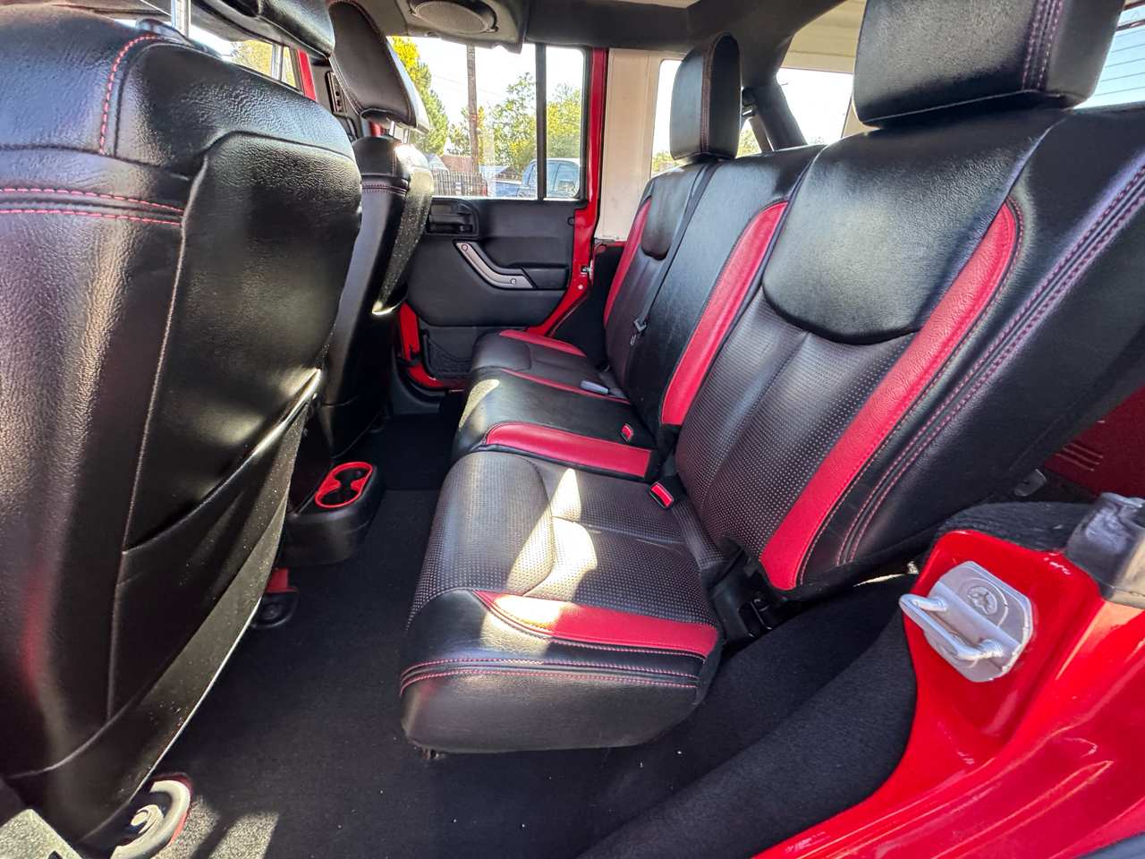 Jeep Wrangler Unlimited Sport 4WD 2014