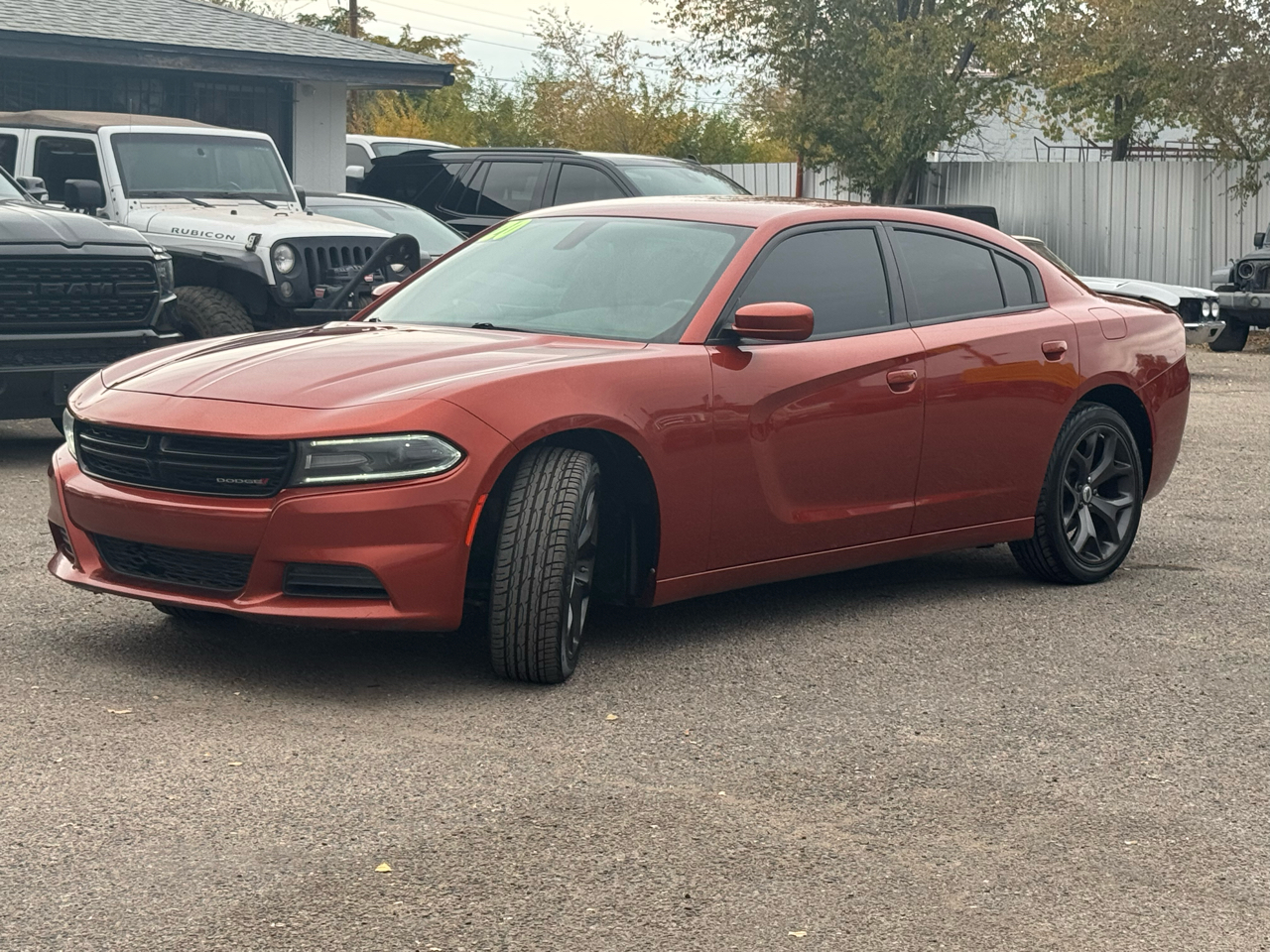 2020 Dodge Charger SXT photo 3