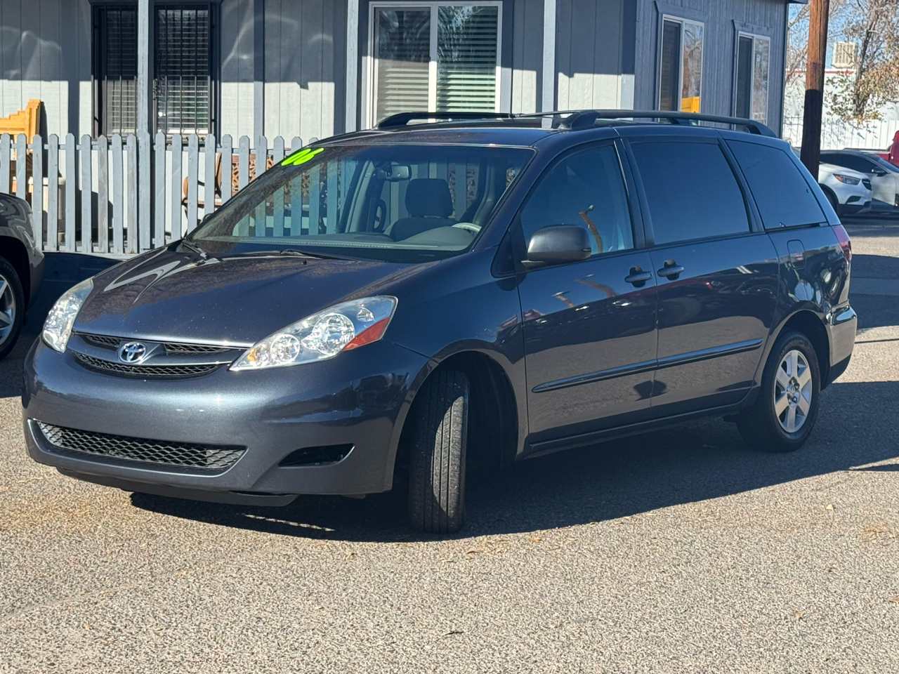 Toyota Sienna CE 7-Passenger 2006