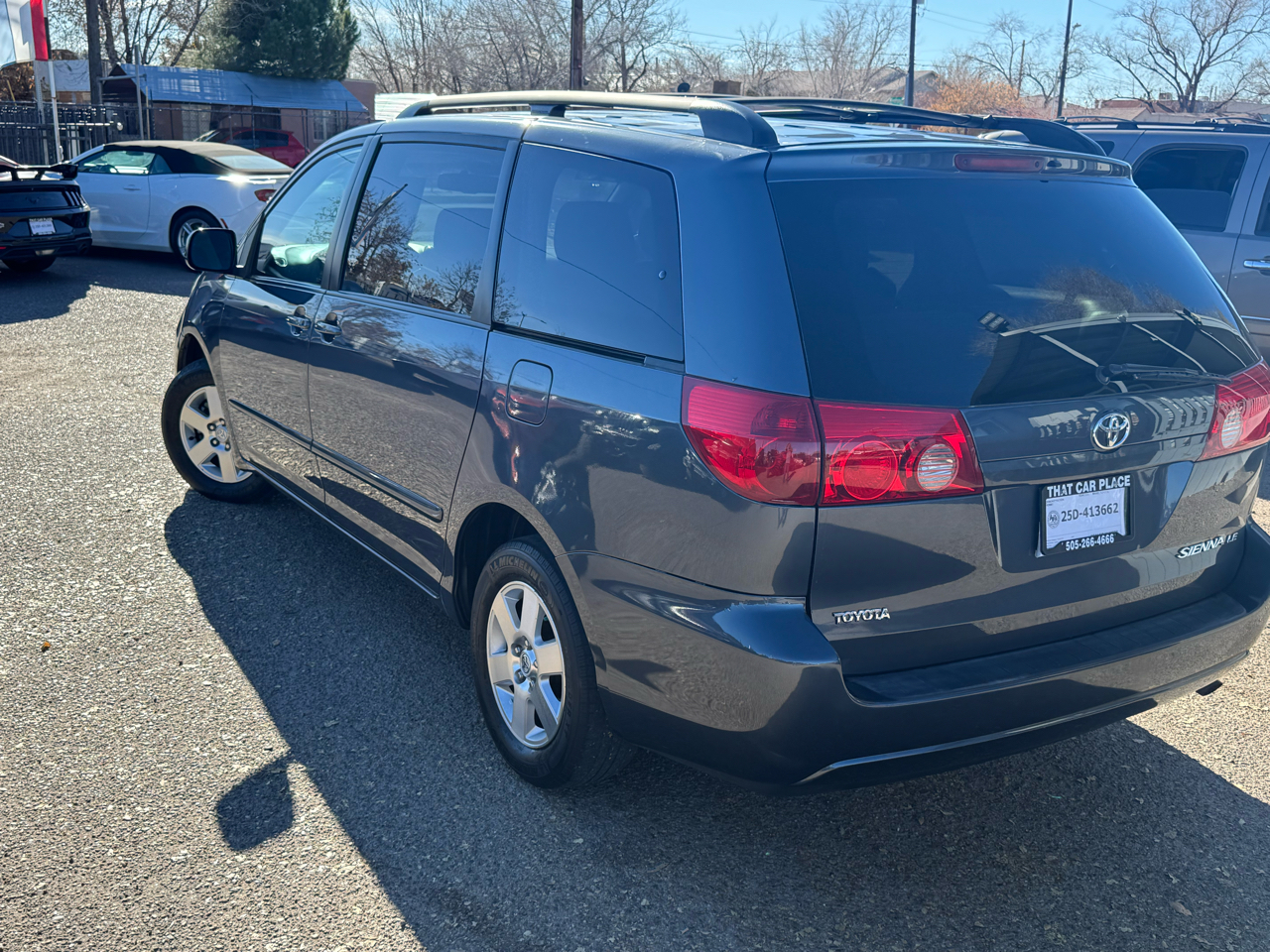 Toyota Sienna CE 7-Passenger 2006