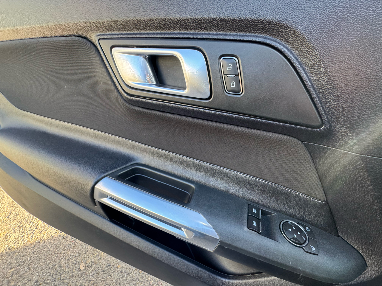 Ford Mustang EcoBoost Coupe 2019