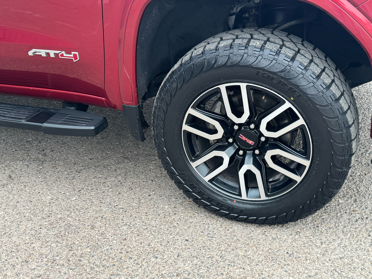 GMC Sierra 1500 AT4 Crew Cab  Short Box 4WD 2019