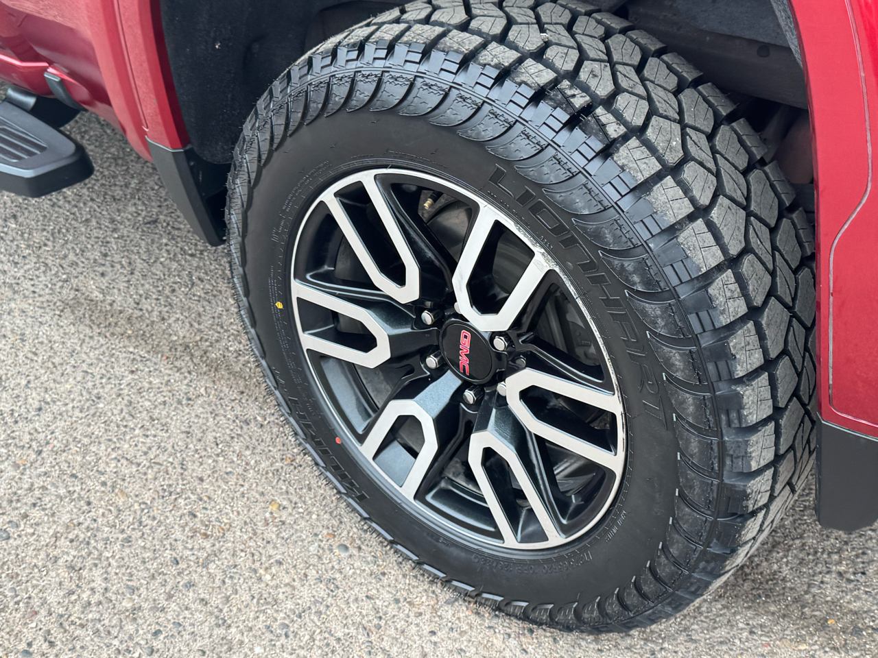GMC Sierra 1500 AT4 Crew Cab  Short Box 4WD 2019
