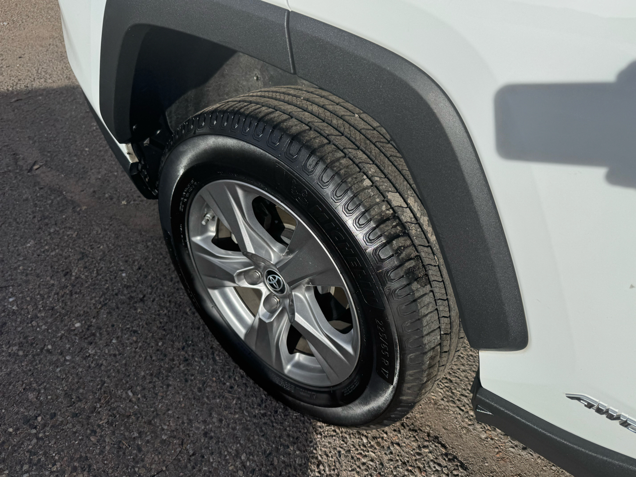 Toyota RAV4 Hybrid LE AWD 2022