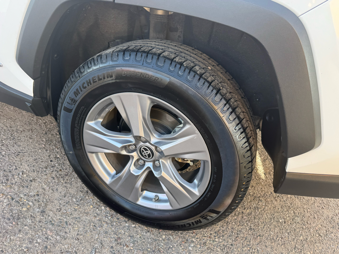 Toyota RAV4 Hybrid LE AWD 2022