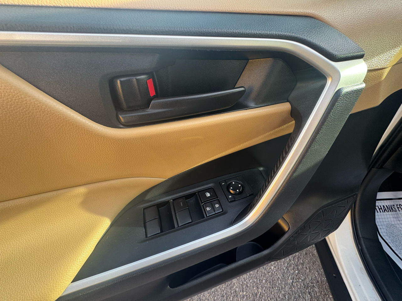 Toyota RAV4 Hybrid LE AWD 2022