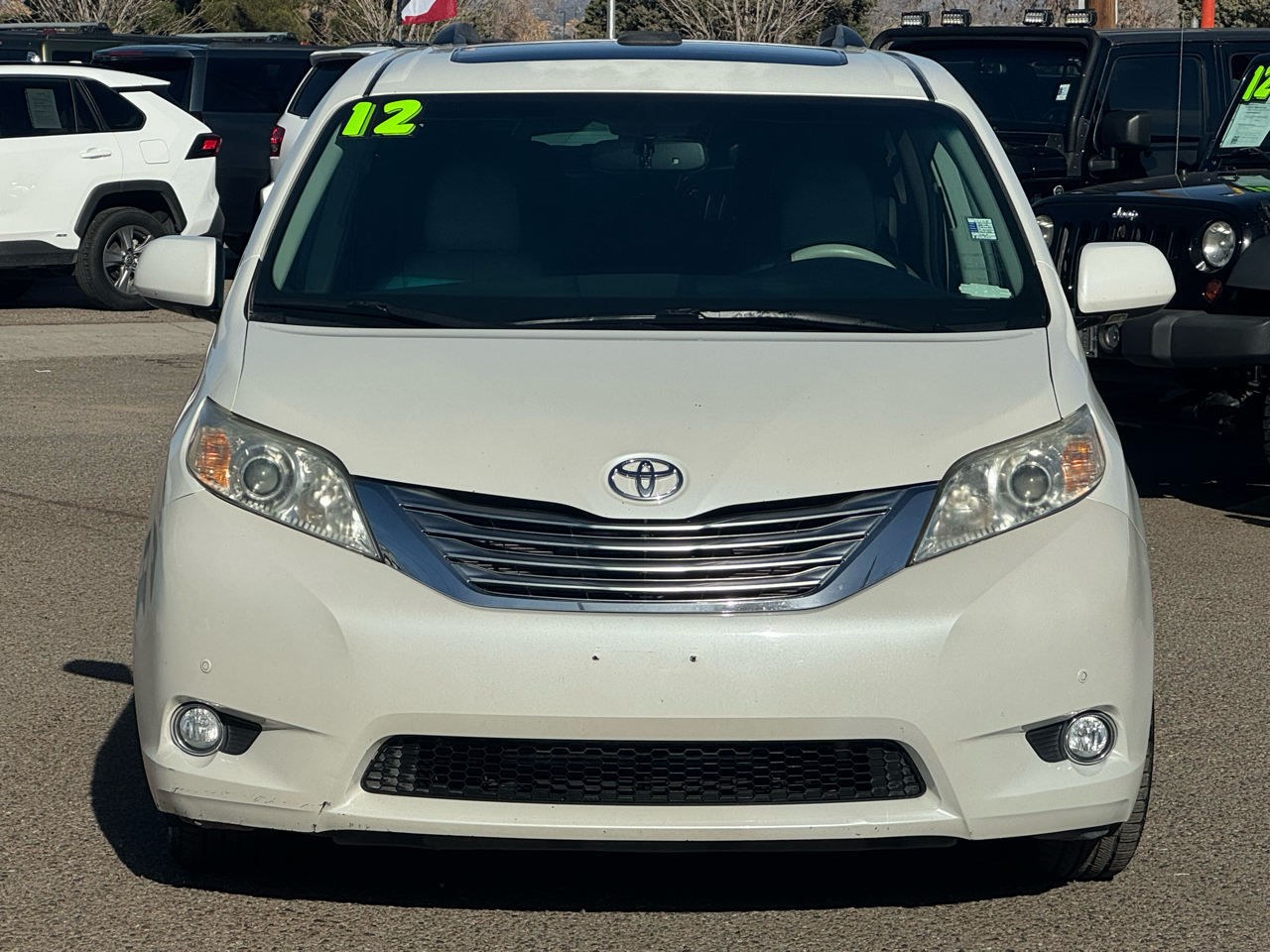 Toyota Sienna Limited FWD 7-Passsenger V6 2012