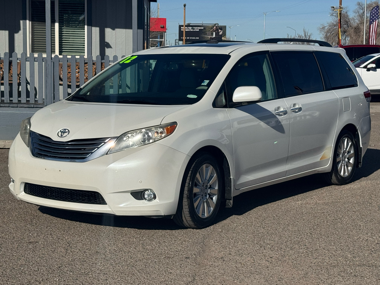 Toyota Sienna Limited FWD 7-Passsenger V6 2012