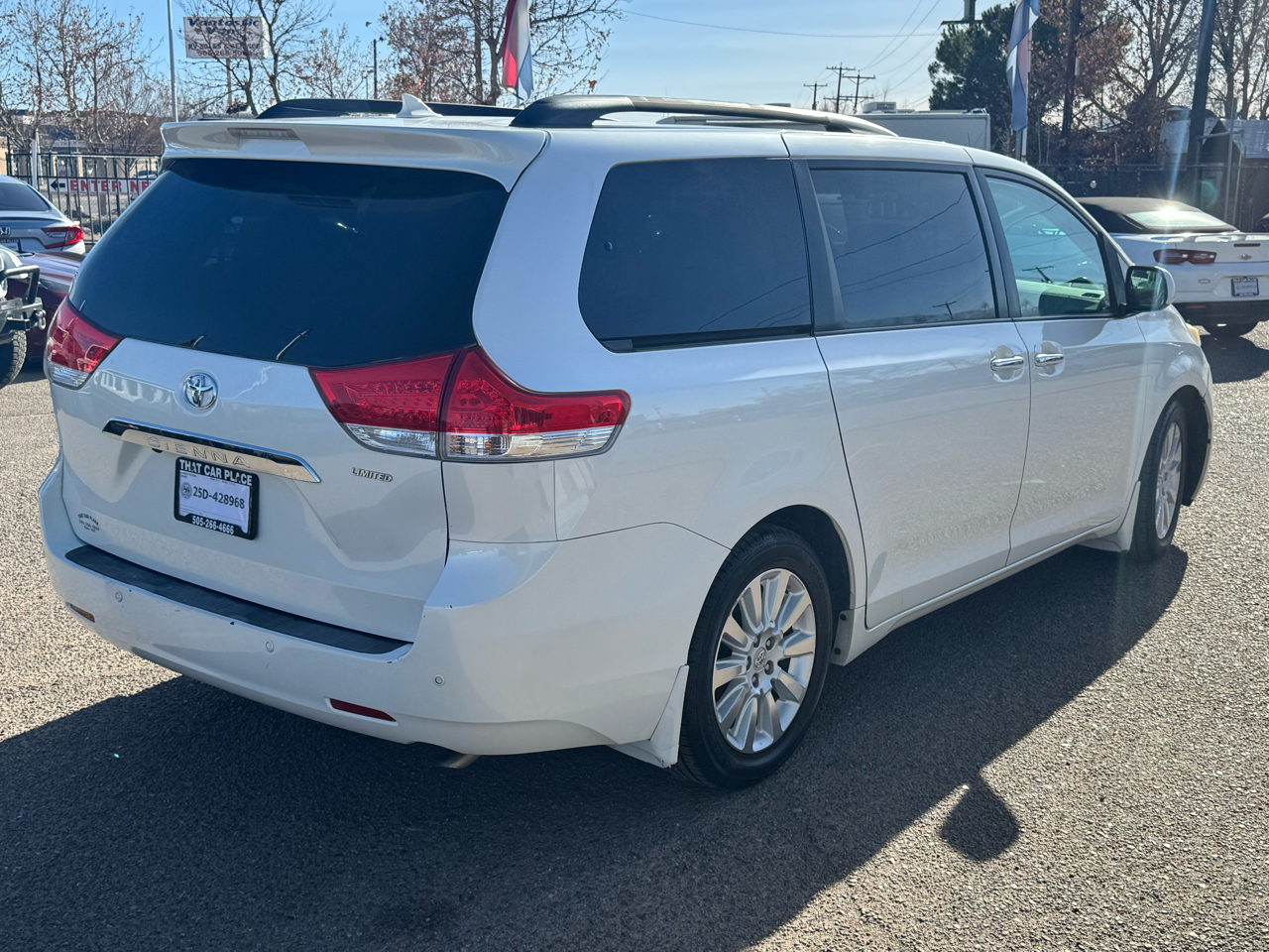 Toyota Sienna Limited FWD 7-Passsenger V6 2012
