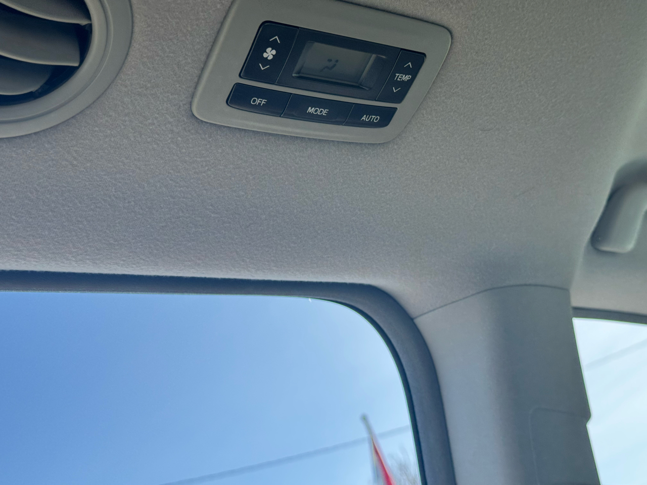 Toyota Sienna Limited FWD 7-Passsenger V6 2012