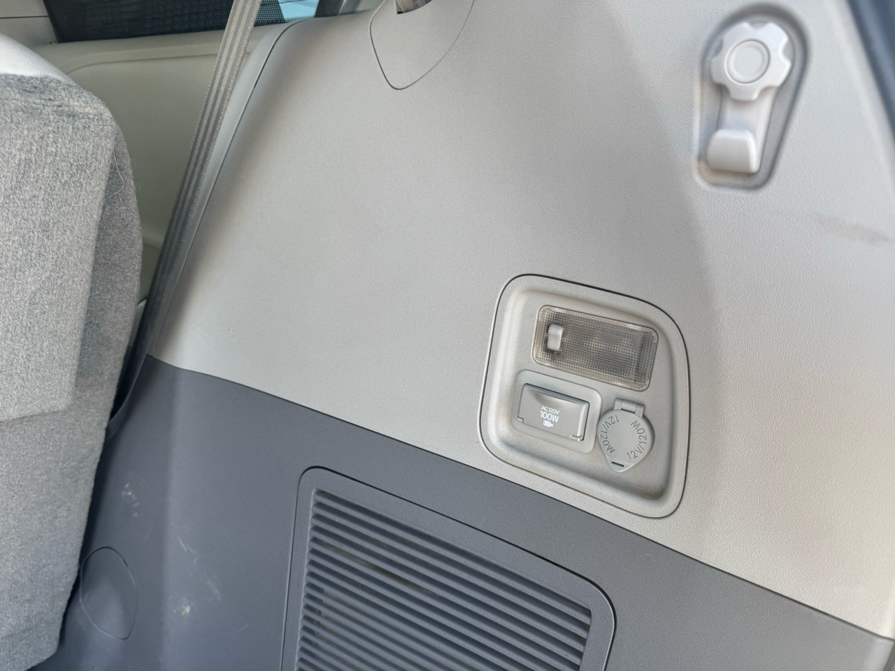 Toyota Sienna Limited FWD 7-Passsenger V6 2012