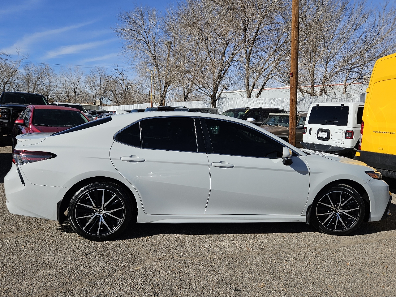 Toyota Camry SE 2024