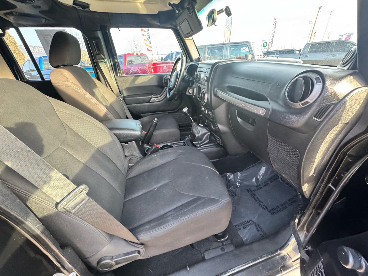 Jeep Wrangler Unlimited Sport 4WD 2013