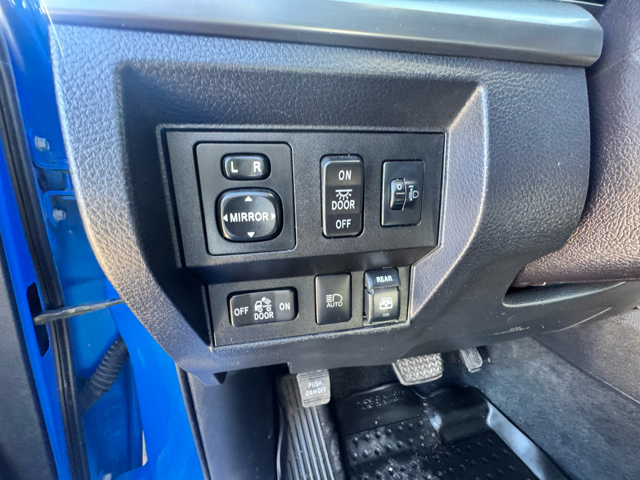 Toyota Tundra TRD Pro Crew Max 4WD 5.7L V8 2019