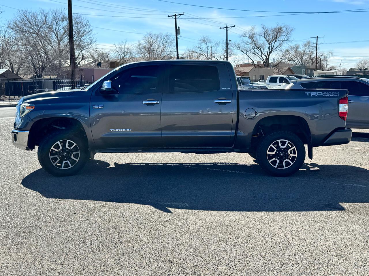 Toyota Tundra Limited 5.7L CrewMax 4WD 2018
