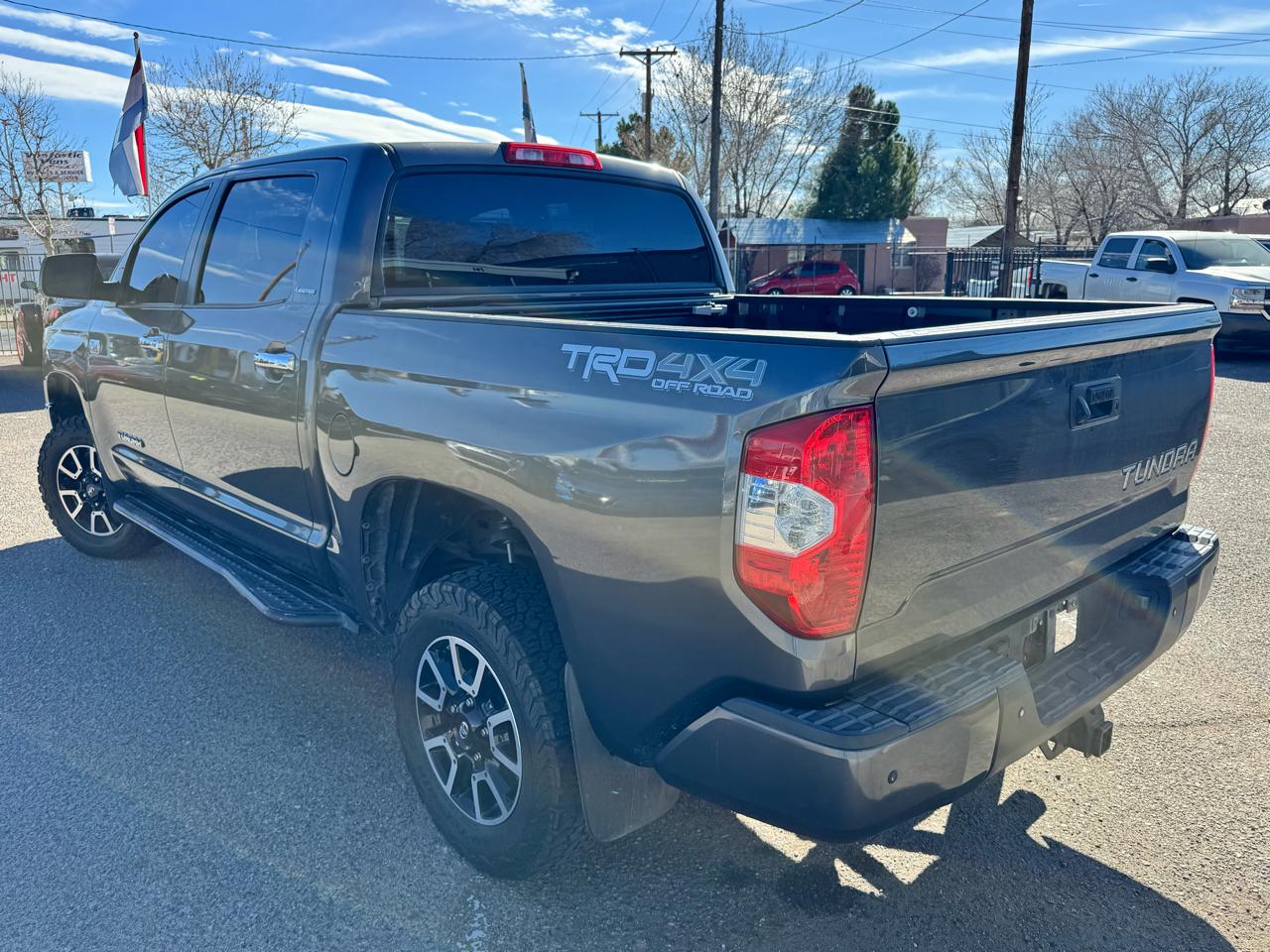 Toyota Tundra Limited 5.7L CrewMax 4WD 2018